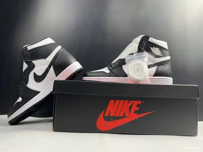 HYPE Jordan 555088-010 Black (2014) Retro 1 Air White 0524